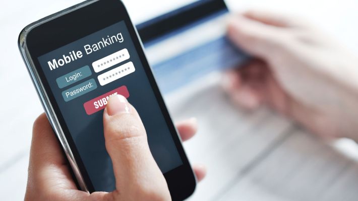 67,9% dintre utilizatorii de Internet folosesc mobile și internet banking
