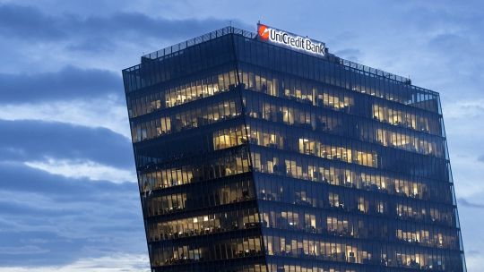 480 de milioane de lei atrase de UniCredit Bank prin obligațiuni corporative