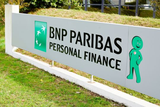 BNP Paribas Personal Finance va închide activitatea din România