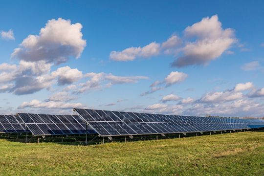 ProCredit Bank România, finanțare pentru construirea unui parc fotovoltaic în județul Cluj