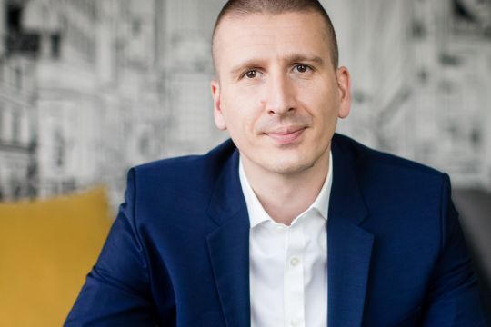 Radu Ciocoiu preia mandatul de CEO al Raiffeisen Leasing