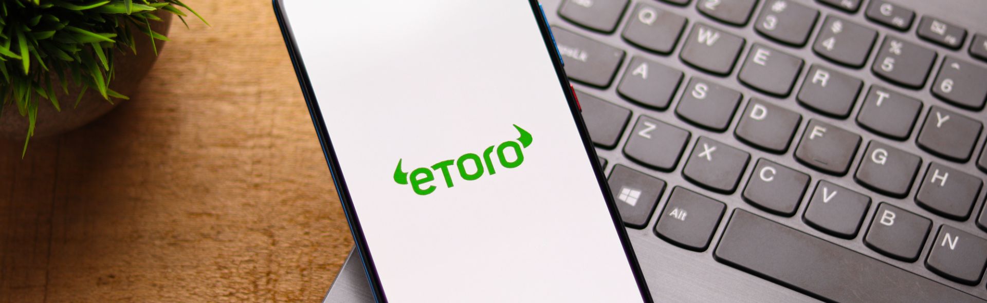 eToro achiziționează aplicația de trading Gatsby